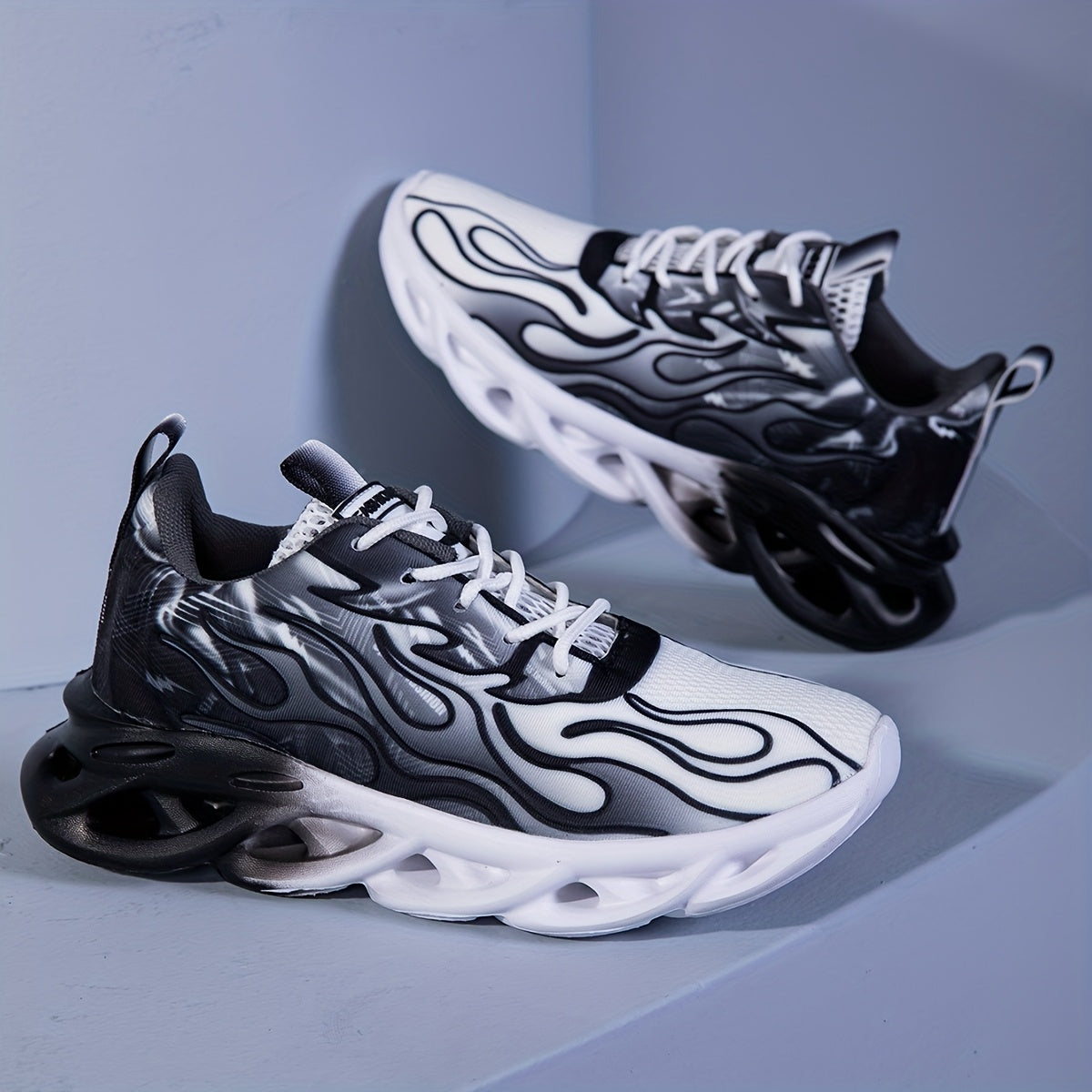 Casual Road Sports Shoes: Gradient Flame Printed Sports Shoes, With Hollow Breathable Soles
